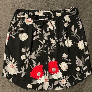 LOFT Floral button up skirt Medium